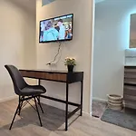 Holiday home Maison Les Glycines Rouen