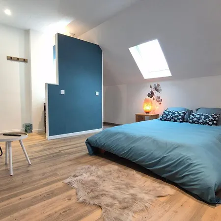 Semesterbostad Maison Les Glycines