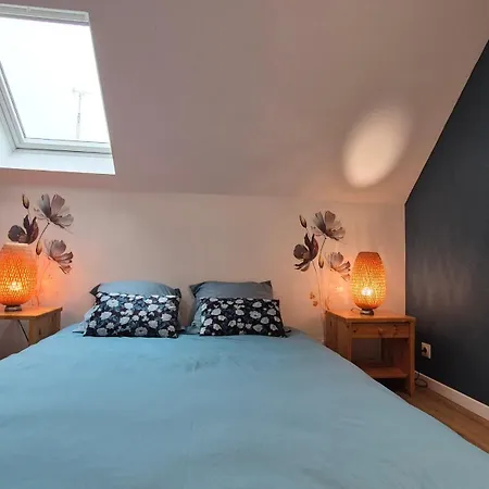 Holiday home Maison Les Glycines *